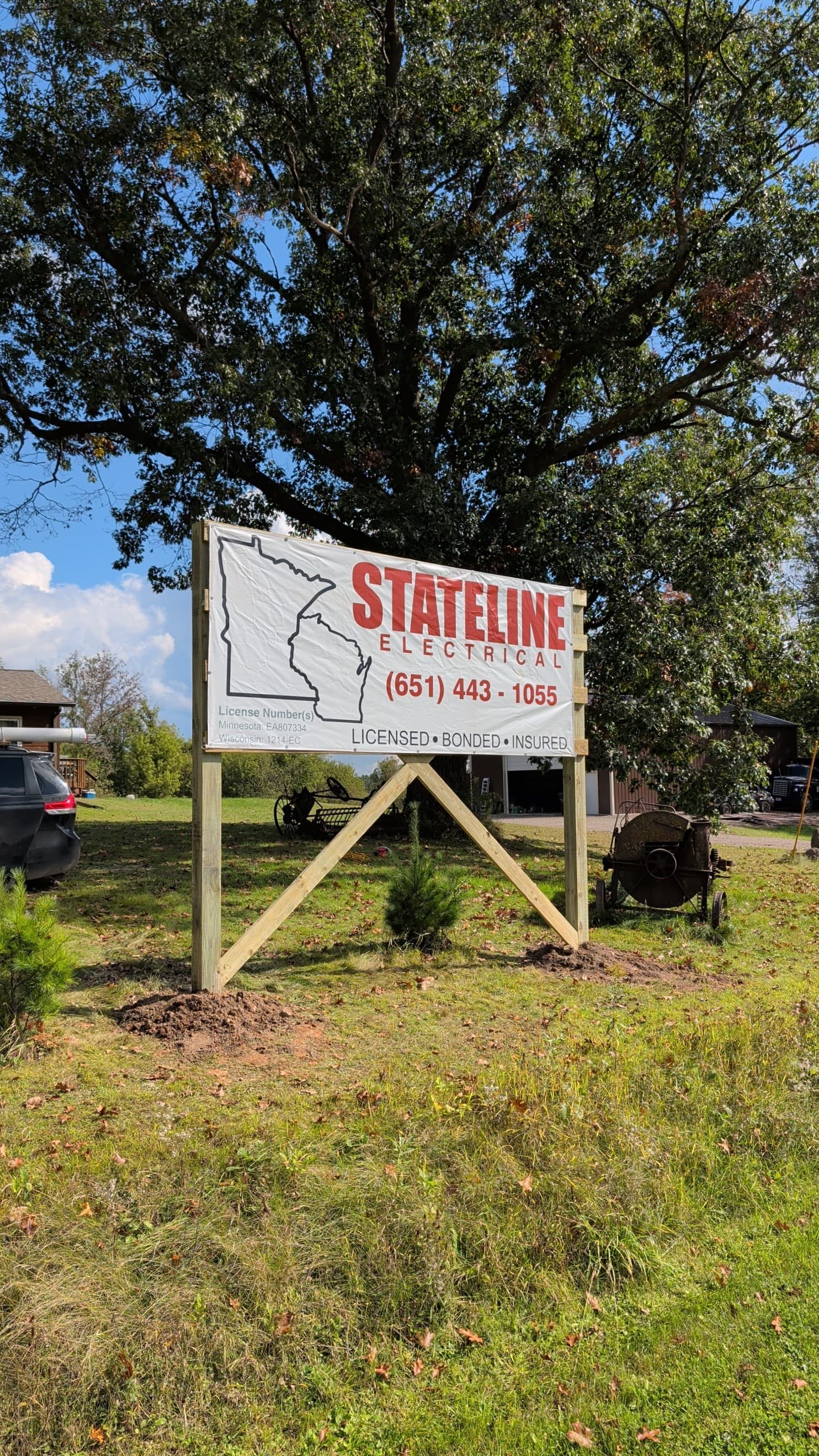 Stateline Electrical LLC roadside business sign in Western Wisconsin